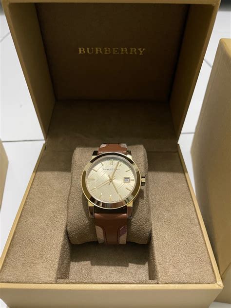 burberry jam tangan